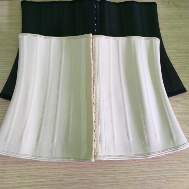 Latex Trang Cua