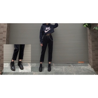 Quần jeans ống suông
