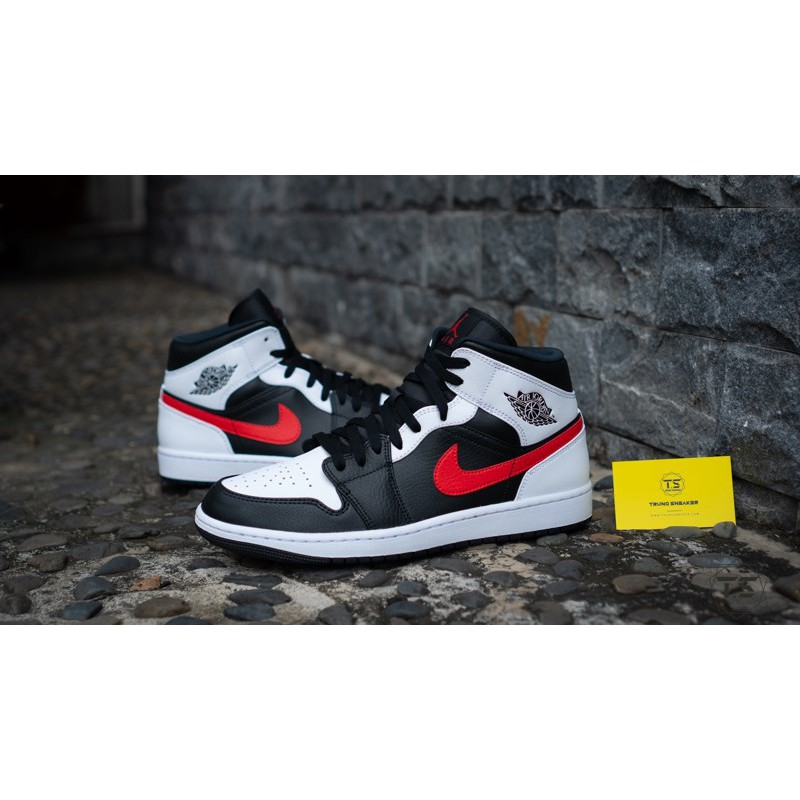 Giày Jordan 1 Mid Black Chile Red White 554724-075