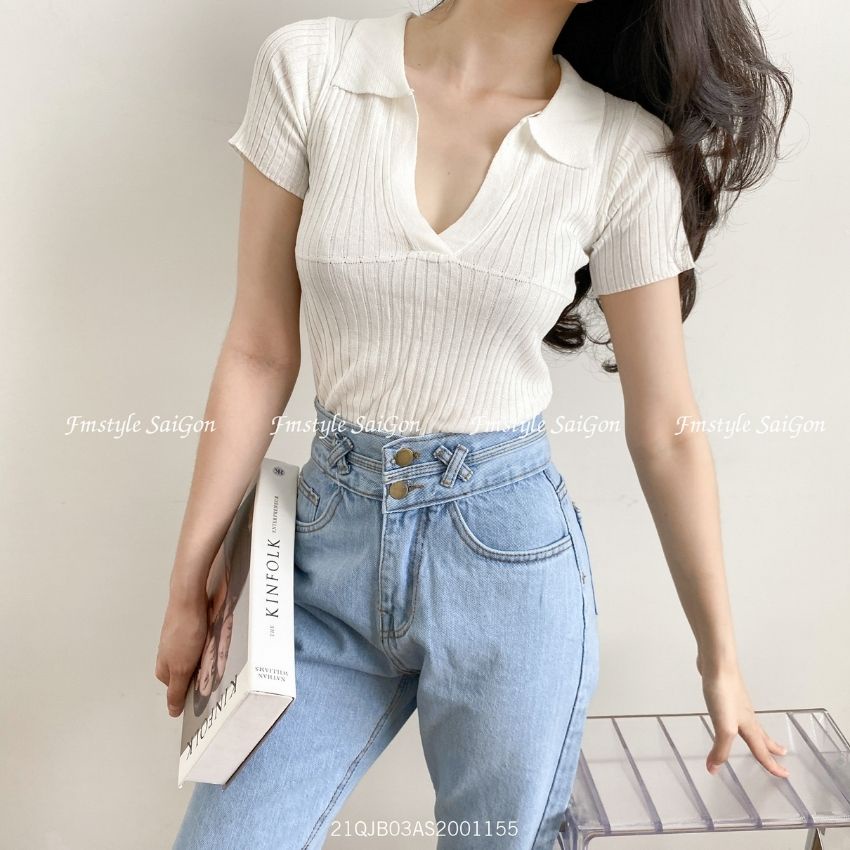 Áo len gân cổ bẻ nữ xẻ ngực hàn quốc ulzzang thời trang Fmstyle Saigon 21ALU06A962101