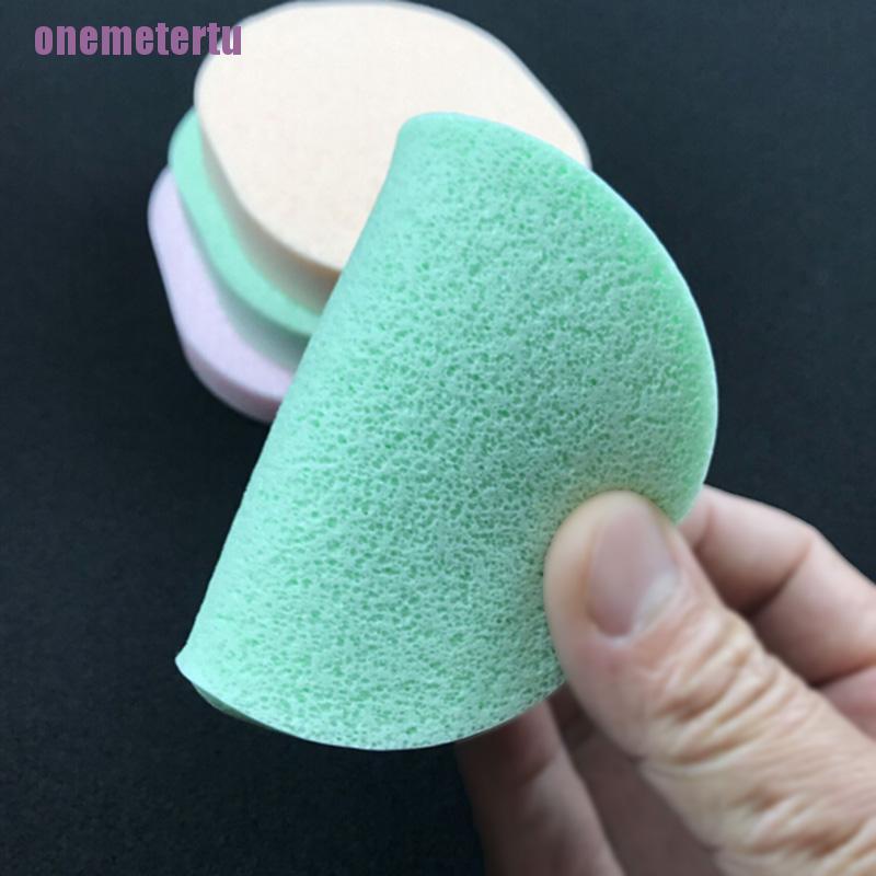 1 Miếng Bọt Biển Rửa Mặt Mềm Mại Màu Kẹo
