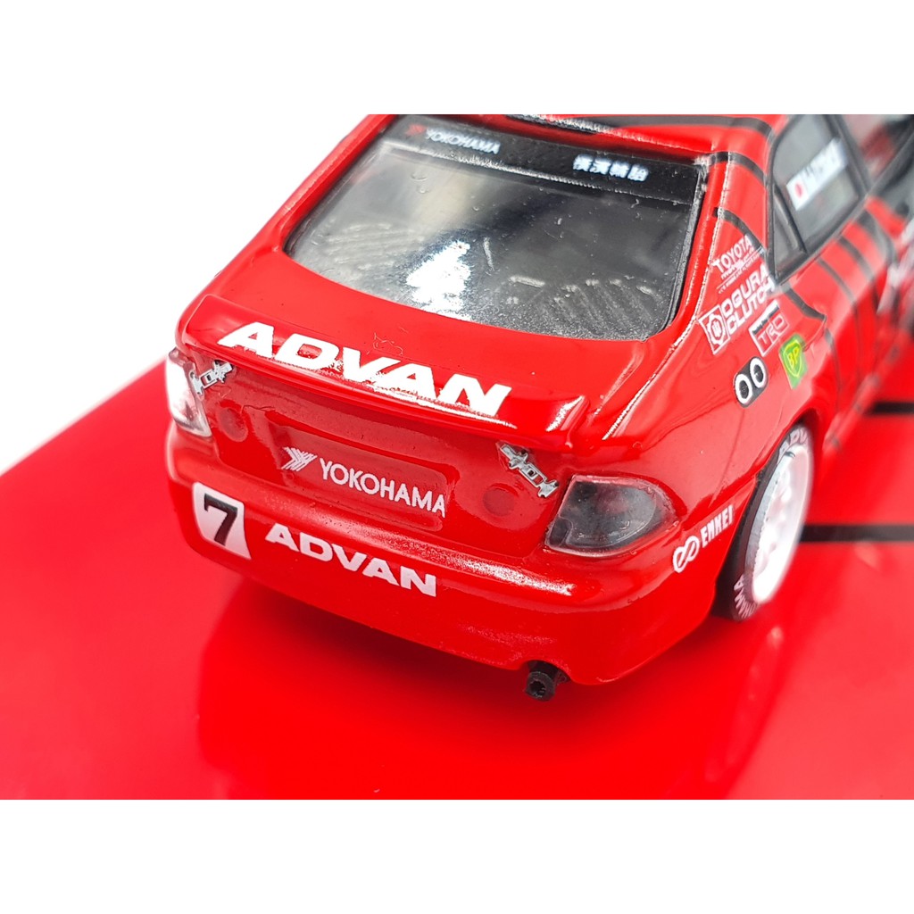 Xe Mô Hình Toyota Altezza Macau Guia Race 2003 Tỉ lệ 1:64 Hãng sản xuất Tarmac Works ( Đỏ Đen )