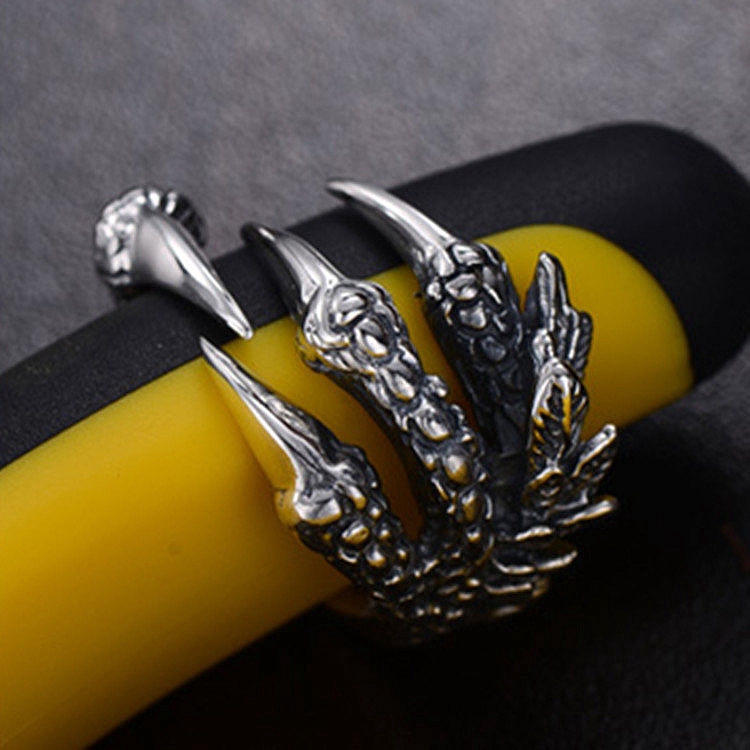 Nhẫn hình móng vuốt phong cách cổ điển