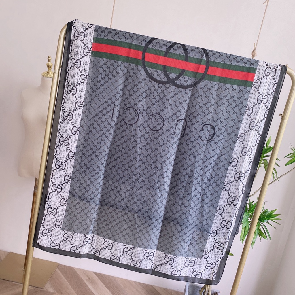 Khăn Choàng Lụa In Chữ Thời Trang Dành Cho Nữ