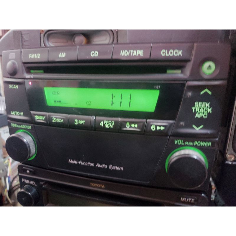 Đầu CD & radio giành cho ô tô mazda và các xe khác.