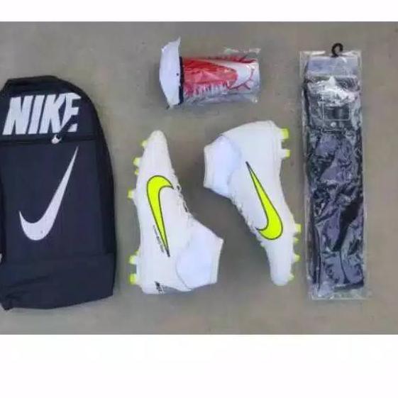 Giày Đá Bóng Nike Cr7 Chuyên Nghiệp Chất Lượng Cao