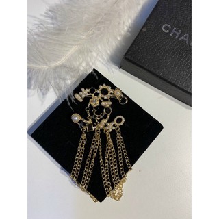 Tag cài áo mặt đá sang chảnh