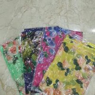 Khăn choàng đi biển đa năng
