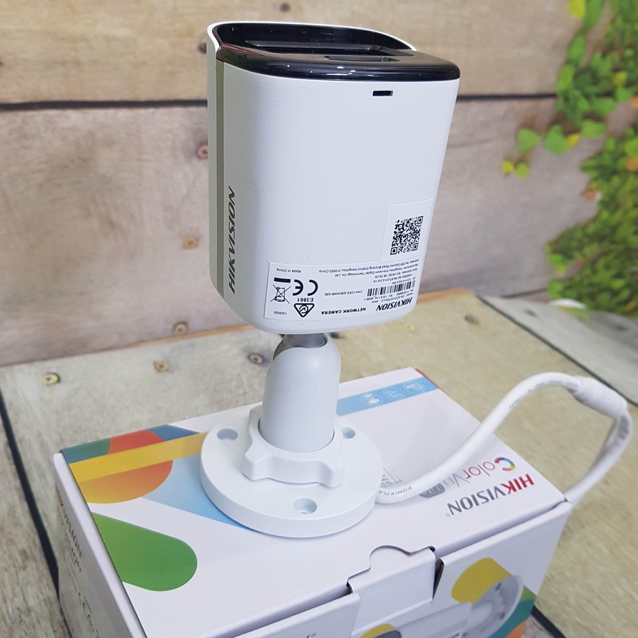 Camera ip PoE ngoài trời 2.0Mp Hikvision DS-2CD1027G0-LU đêm có màu, có mic thu âm - HÀNG CHÍNH HÃNG