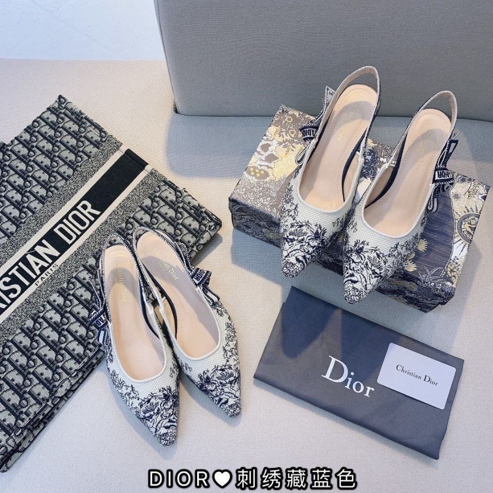 Giày cao gót mũi nhọn đính nơ thêu mới cho nữ 2021