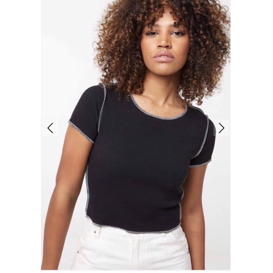 Áo croptop ôm thun bo gân phối chỉ may ngược khác màu