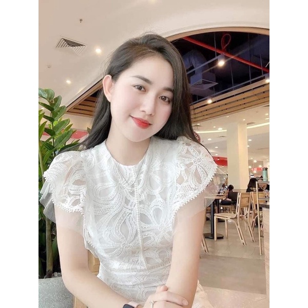 Váy ren tay cánh tiên phối ngọc