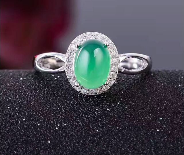 Đá Ngọc đế quang và Chalcedony thiên nhiên