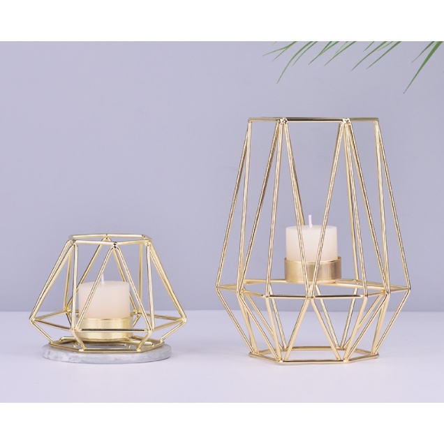 Giá đỡ nến bằng kim loại phong cách Bắc Âu