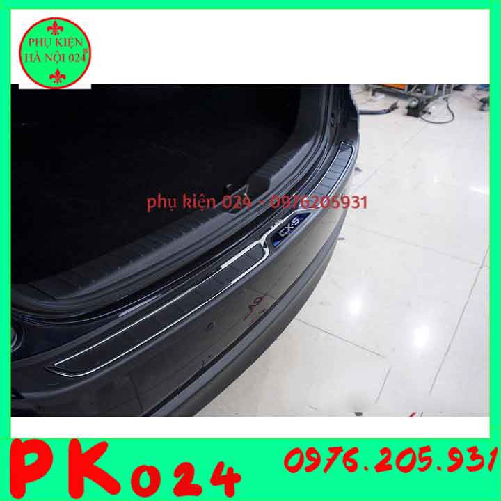 Ốp chống trầy cốp ngoài nhựa đen CX5, CX-5 2018-2020 Mẫu 1 hàng loại 1 dán cốp sau chống xước trang trí xe