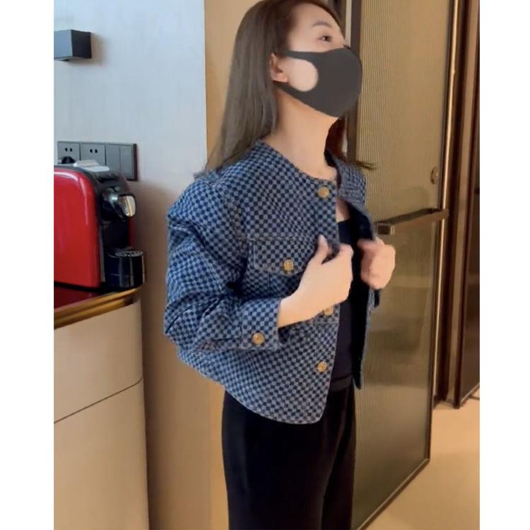 Hàng Châu Âu Áo Khoác denim Ngắn Tay Dài Cổ Tròn Phối Nút Kim Loại Phong Cách Châu Âu Cho Nữ Dễ Phối Đồ
