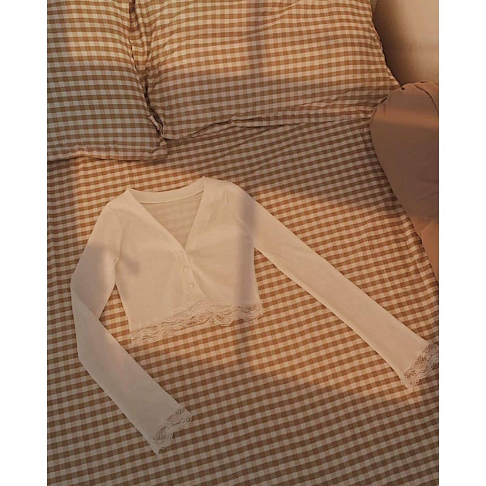 Áo thun tăm phối ren dáng ngắn nữ - Croptop tay dài cổ tim bánh bèo tiểu thư phông trắng SIÊU ĐẸP | BigBuy360 - bigbuy360.vn