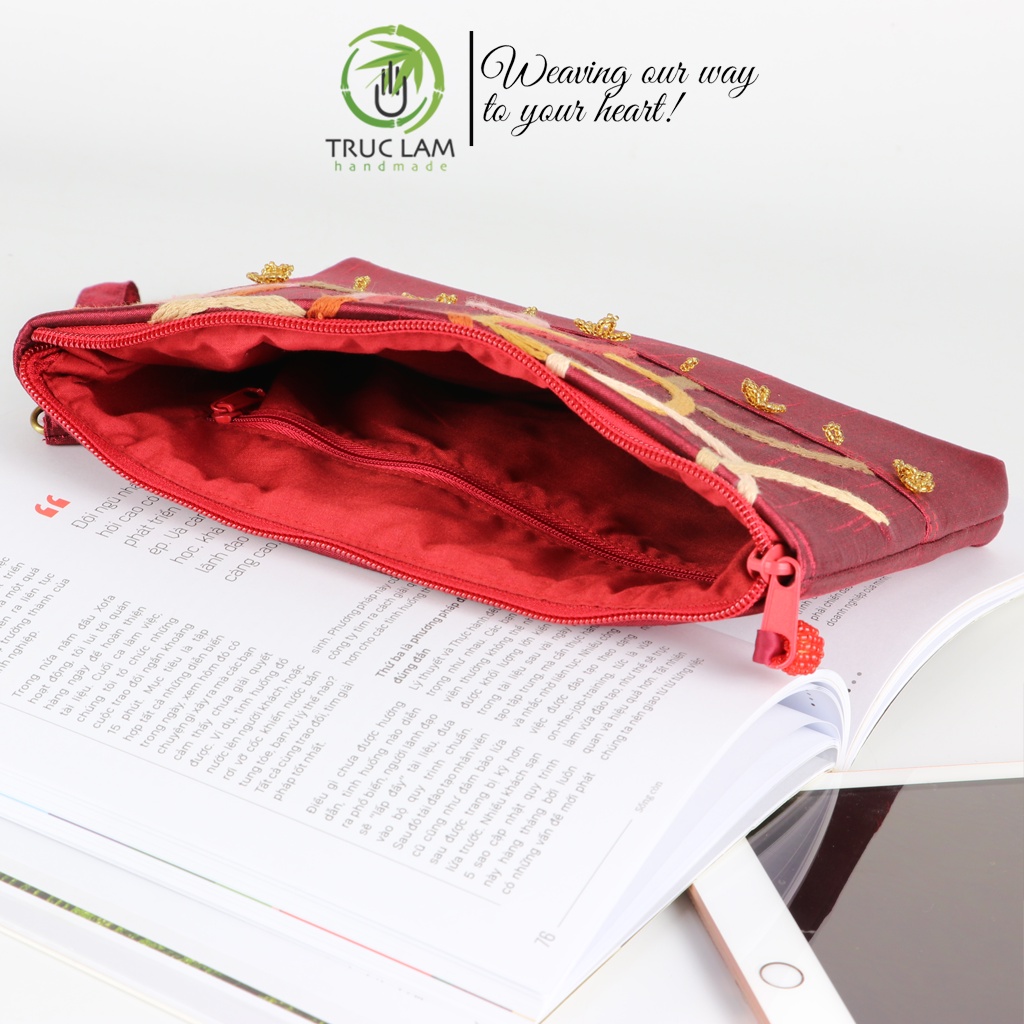 Ví Cầm Tay Đựng Ipad Clutch Vải Tafta Thêu Móc Xích Hạt Cườm Thủ Công Cỡ Bé - Trúc Lâm Handmade.