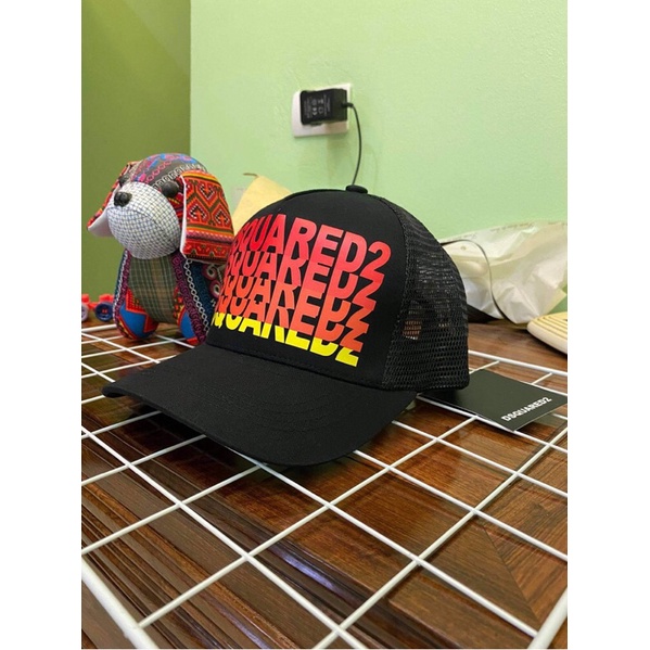 Mũ DSQUARED 2