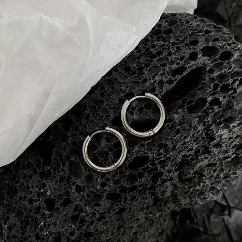 Khuyên tai thép titan đơn giản phong hip-hop thời trang cho nam và nữ 19245