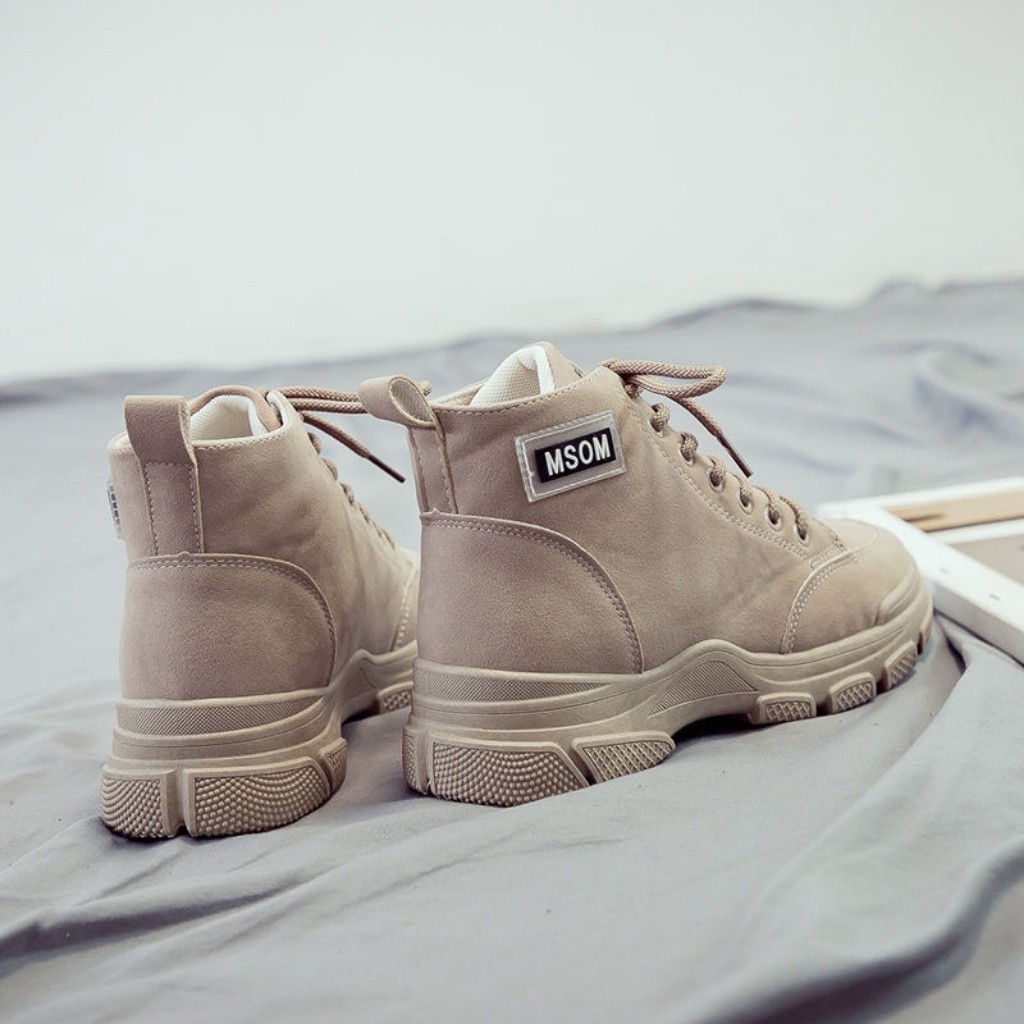 Giày Bốt Nữ BN08 MSOM Mẫu Hot Tren Đế Tăng Chiều Cao Tặng Kèm Tất Nữ | BigBuy360 - bigbuy360.vn