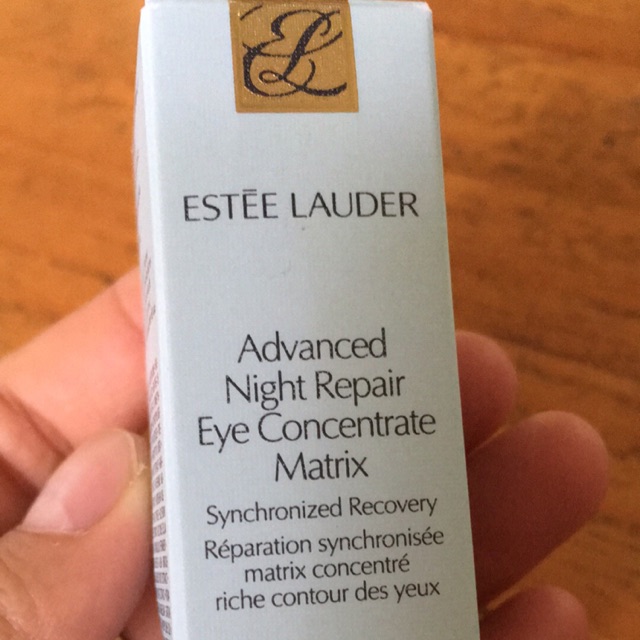 Serum thâm mắt Estee lauder