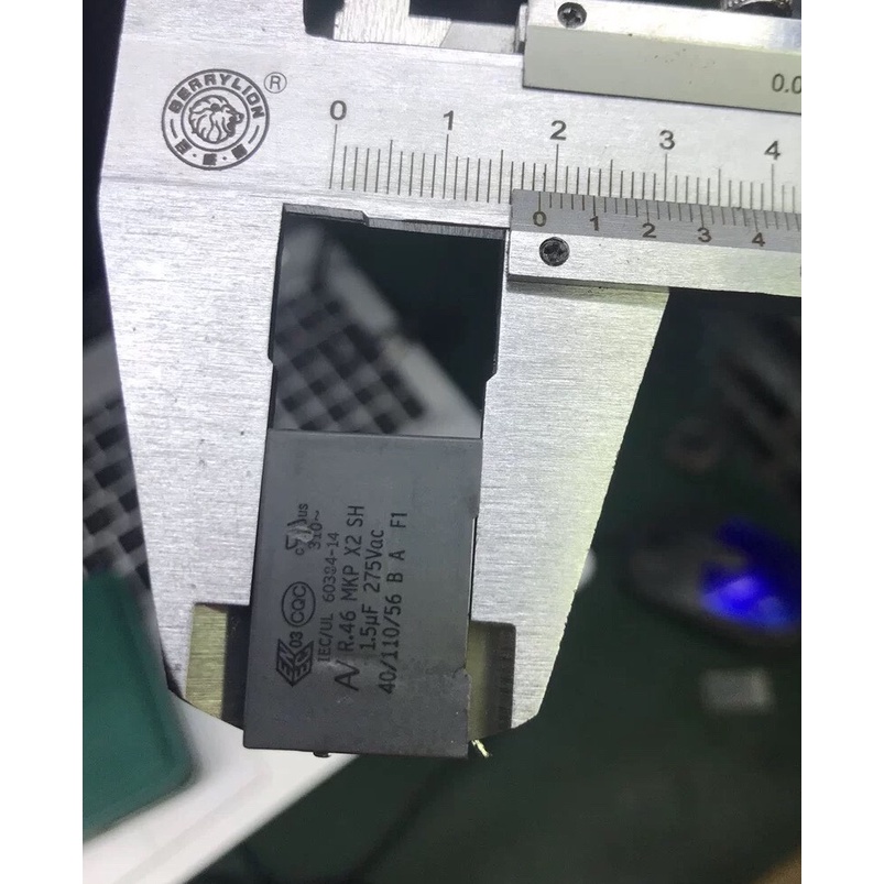 Tụ điện MKP62 155M 40/110/56B chân dài