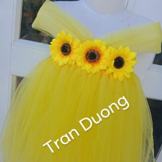 Đầm tutu vàng cho bé