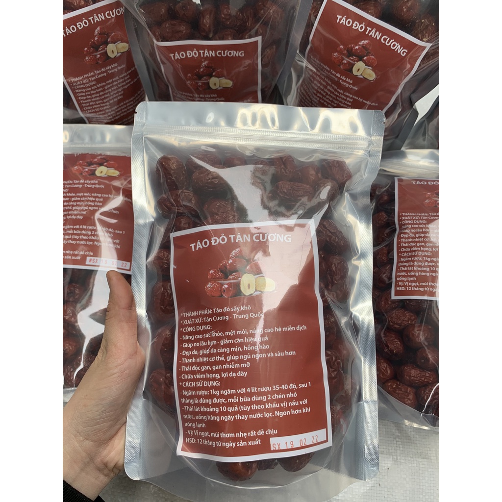 Táo đỏ tân cương , trà táo đỏ, ăn rất ngọt và chắc thịt, hầm, nấu chè, bồi bổ sức khỏe