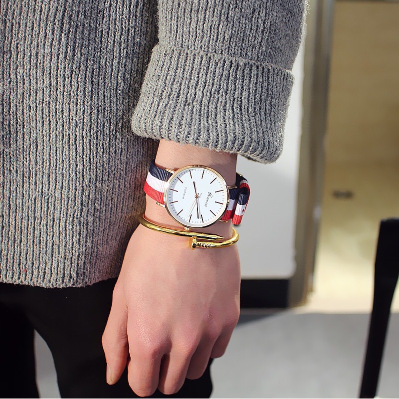 Đồng hồ thời trang nam nữ kẻ sọc dây dù cực đẹp D75 | BigBuy360 - bigbuy360.vn