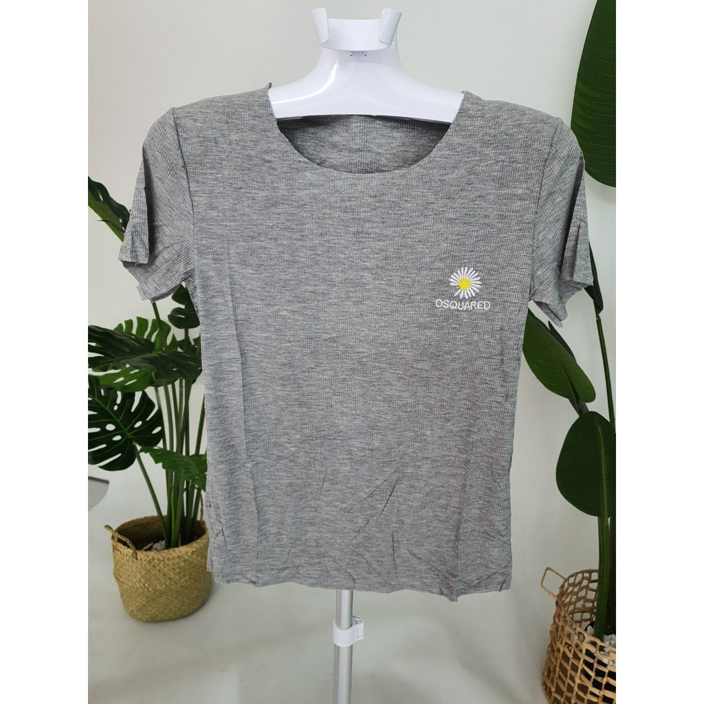 [Giảm 10k đơn 199k] Áo Thun Nữ Tay Ngắn Cổ Tròn Nhiều Màu Hoa Cúc, Thiết Kế Cổ Rộng, Áo Phông Đơn Giản HH108 | BigBuy360 - bigbuy360.vn