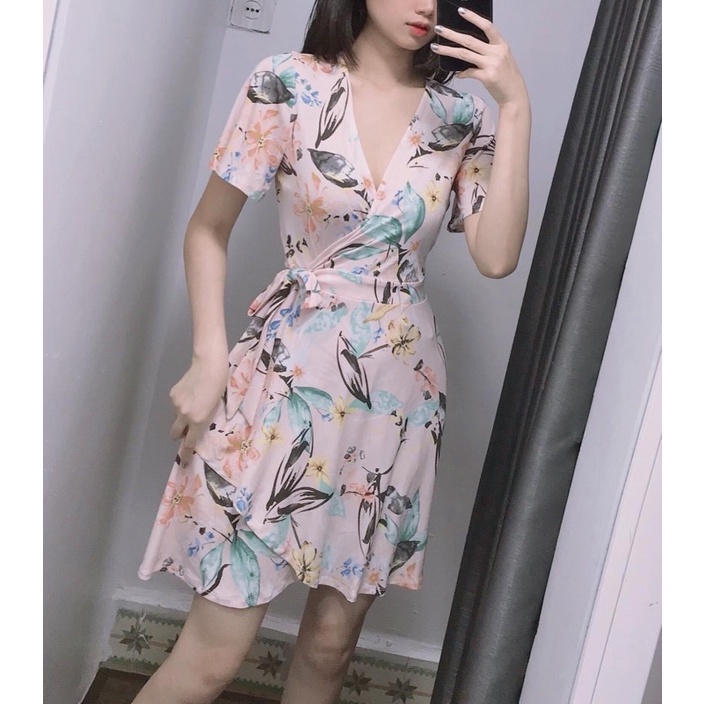 Váy BCBG thun hoa nền hồng size Xs