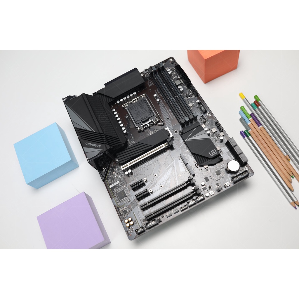 Mainboard Gigabyte Z690 UD DDR4