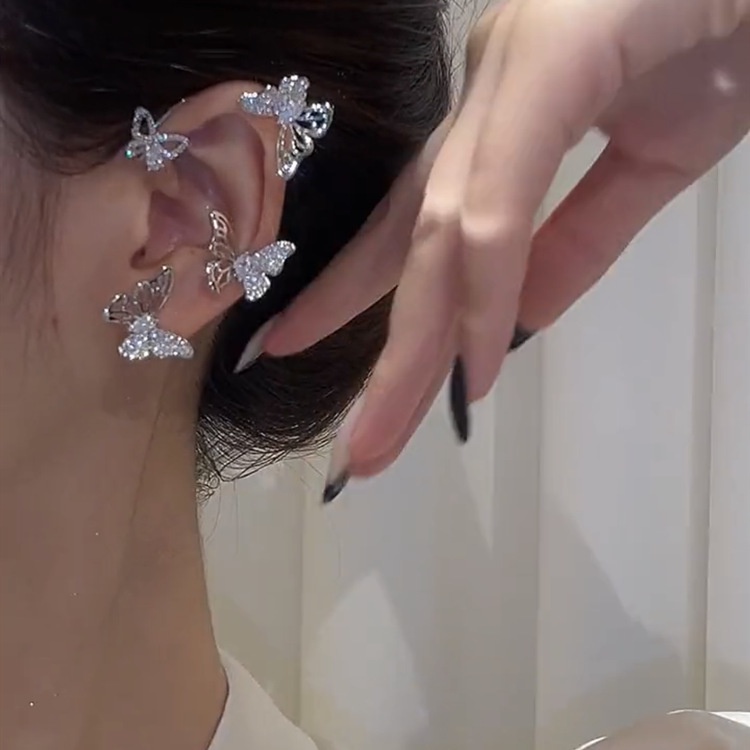 Khuyên tai hình bướm rỗng màu vàng/bạc không cần bấm lỗ sáng tạo cho nữ