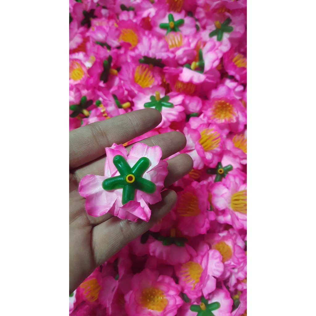 Hoa mai, Hoa đào giả bằng vải lụa trang trí ngày Tết