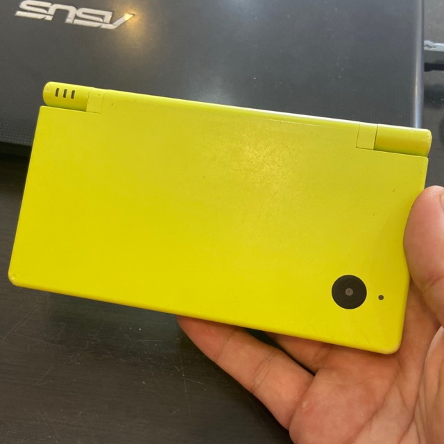 Máy nintendo dsi màu vàng chuối