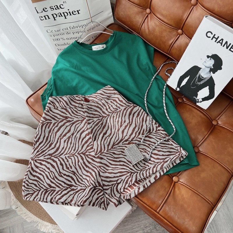 SET ÁO XANH TANKTOP + QUẦN SHORT HOẠ TIẾT SỌC VẰN (TH)