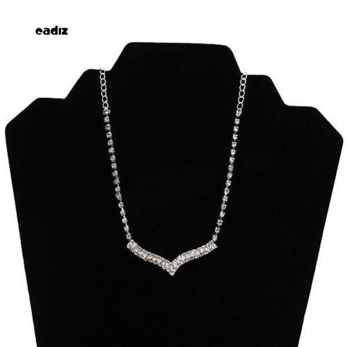 Bộ dây chuyền và khuyên tai cô dâu đính đá pha lê