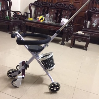 Tl xe đẩy 250k cho bạn bon bé