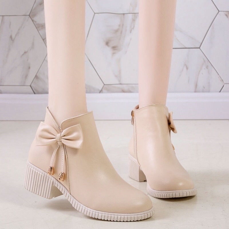 Giày Bốt nữ tính đính nơ 2 bên có khoá kéo, giày bốt cổ ngắn mặc cùng váy đế cao 5cm, giày bốt dịu dàng. | BigBuy360 - bigbuy360.vn