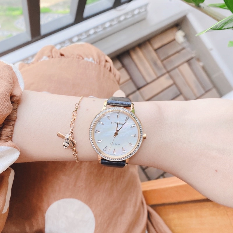 Đồng Hồ Nữ Citizen Eco-Drive FE7042-07D Mặt Khảm Trai Dây Da Đen Case 36mm