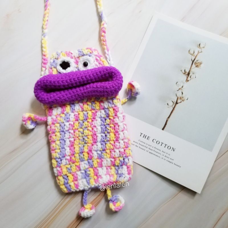 Túi đeo chéo hình thú môi mọng đựng điện thoại móc bằng len handmade