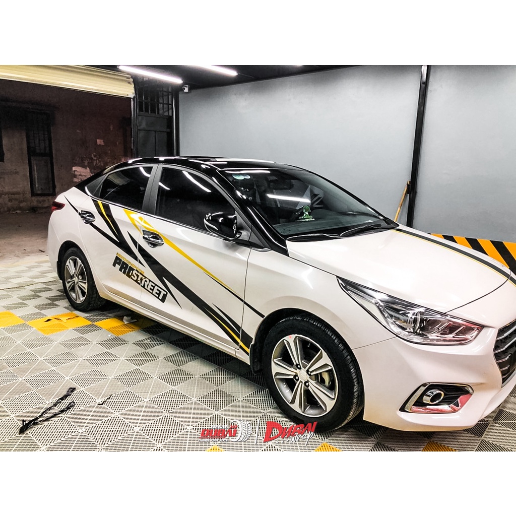 Mẫu tem dán xe Accent thể thao đẹp mắt