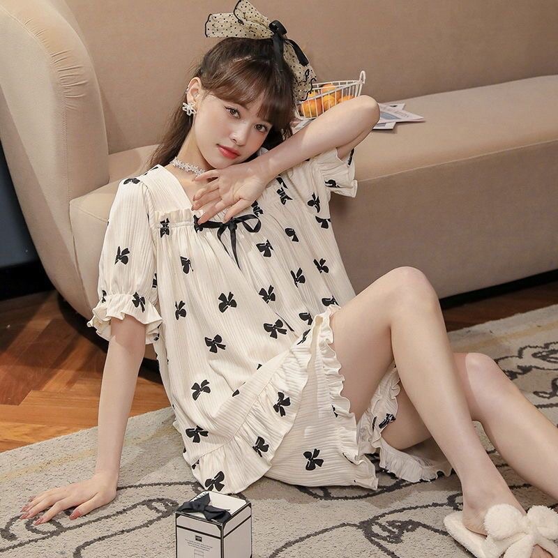 bộ ngủ mặc nhà áo cùng quần short rộng rãi phong cách công chúa học sinh sinh viên ngọt ngào