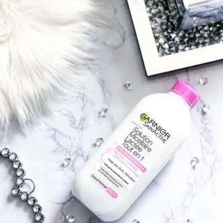Sữa tẩy trang Garnier SOLUTION MICELLAIRE LACTÉE TOUT EN 1 DE 400ml