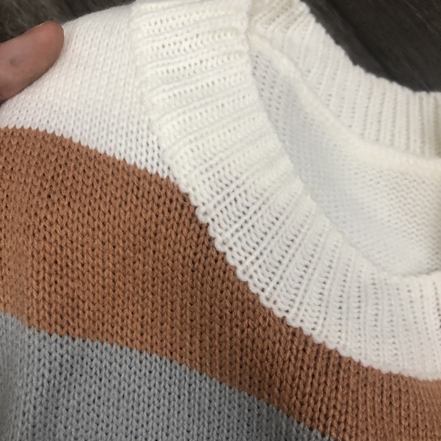 Áo len sọc nhiều màu