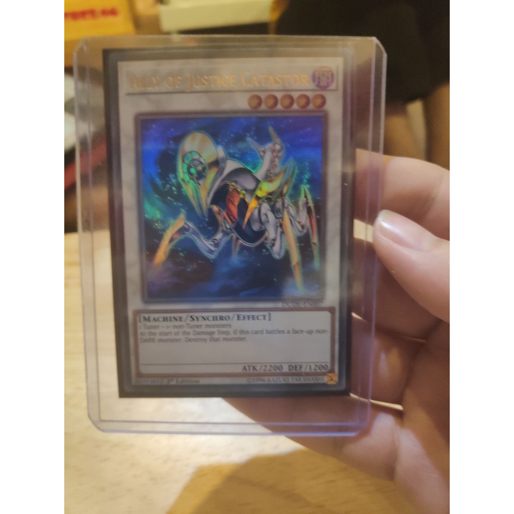 Lá bài thẻ bài Yugioh Ally of Justice Catastor – DUDE – secret Ultra Rare - Tặng bọc bài nhựa bảo quản