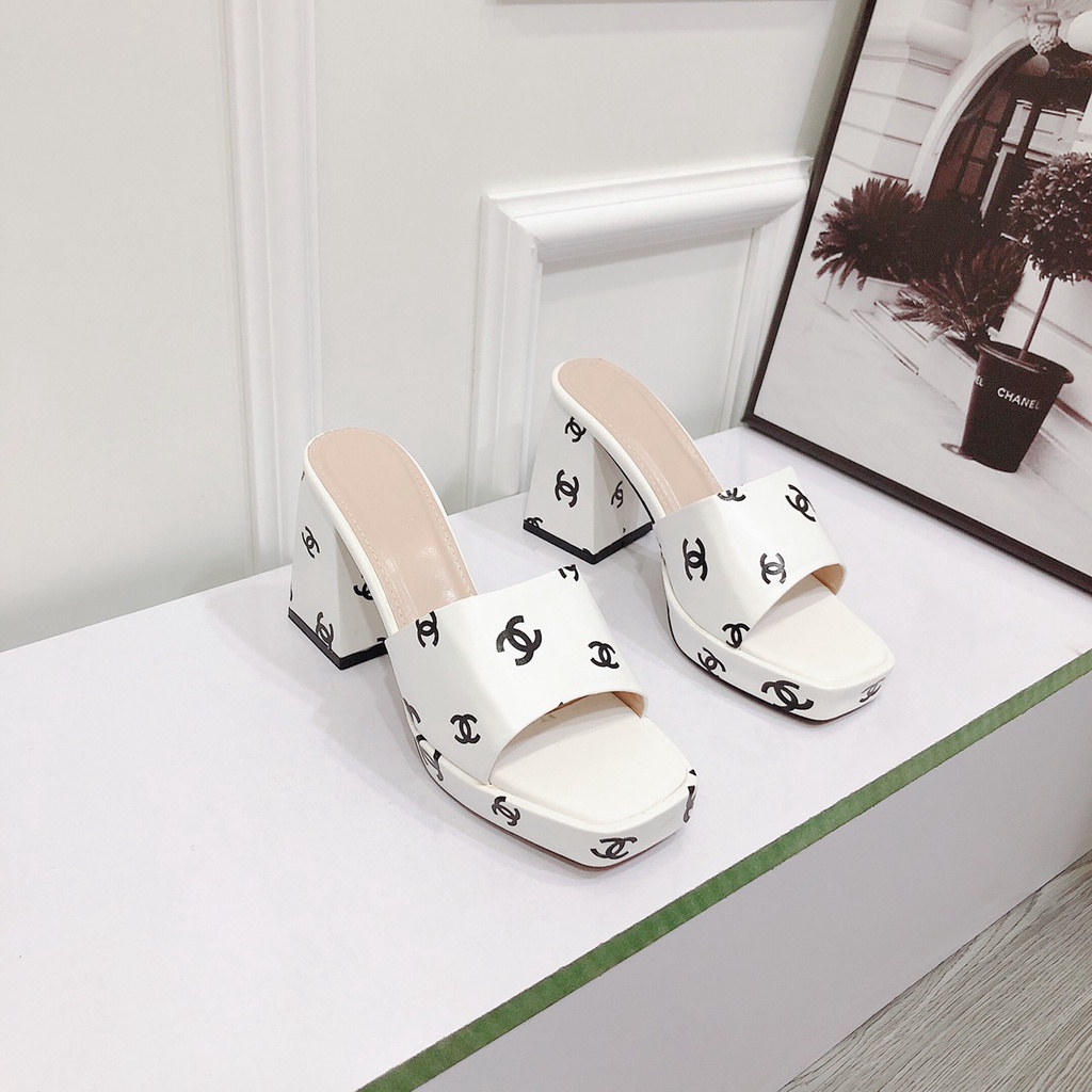 Guốc Dép Cao Gót 9p Mũi Đúp Quai Mềm Êm Form Chuẩn Đẹp Lên Chân Tôn Dáng 2 Màu Đen Trắng Cực Xinh - Chị Chảnh Store