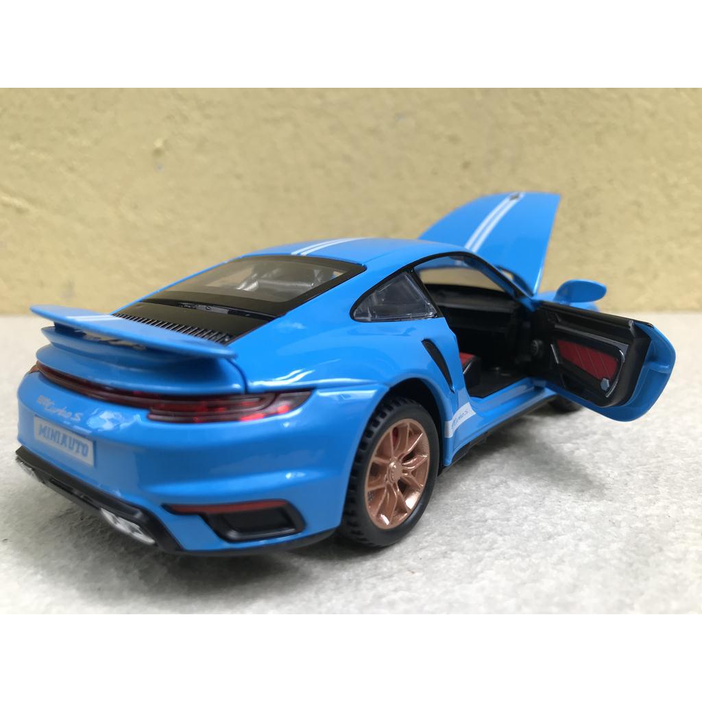 Mô hình xe Porsche 911 TurboS 1:32