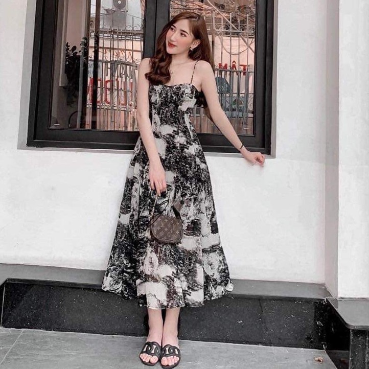 váy 2 dây loang dáng xòe kiểu mới lạ mắt